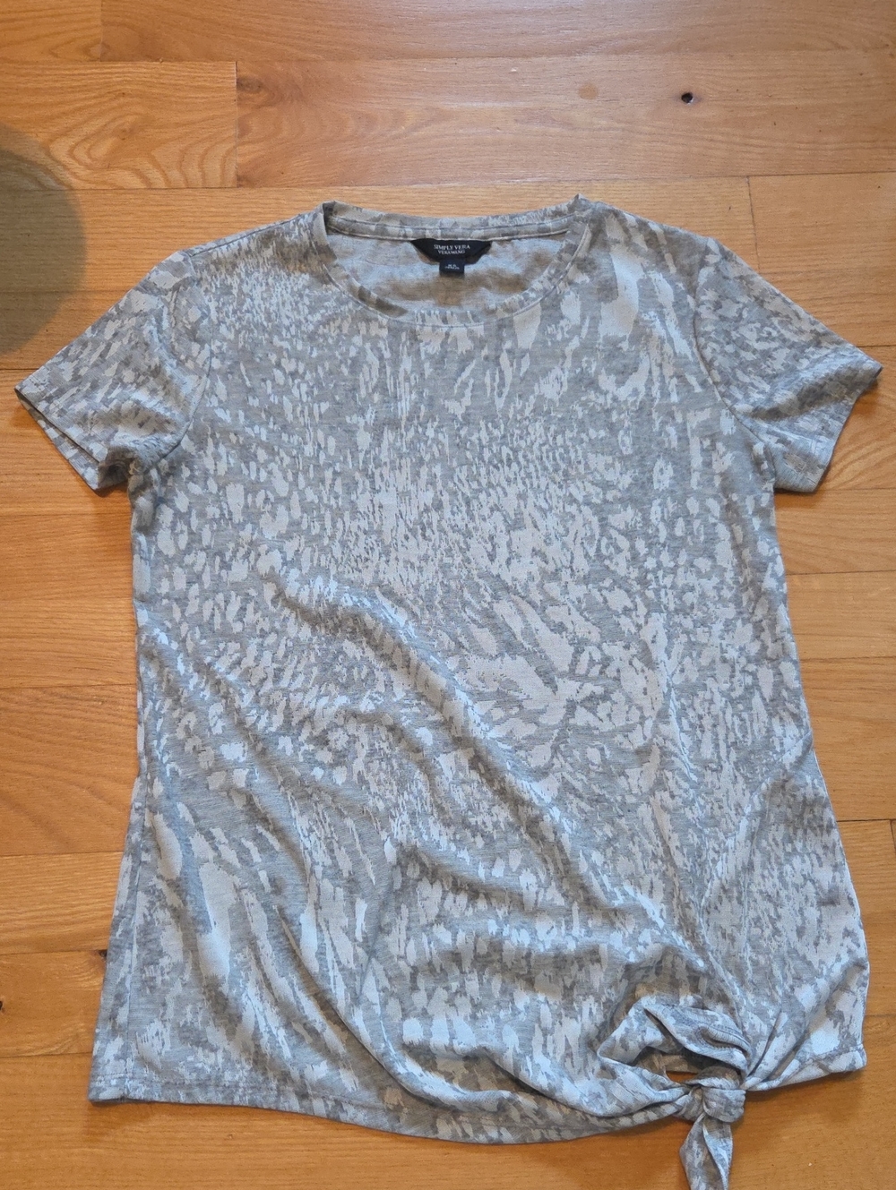 Simply Vera Wang Silver-Gray Knot Front Short Sleeve Tee